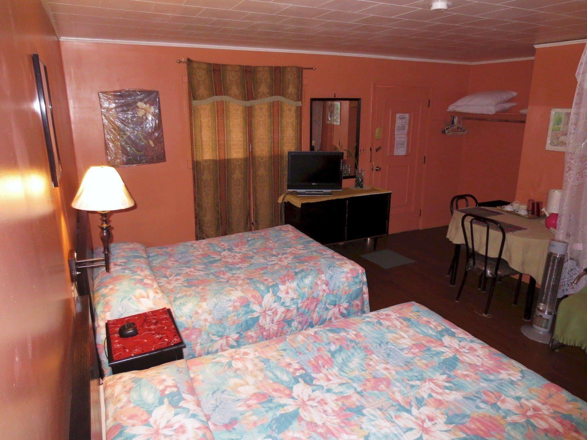 Four Seasons Motel Катскилл Экстерьер фото